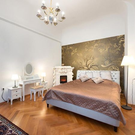 Codelli Deluxe Fresco City Centre App With Balcony Ljubljana Extérieur photo