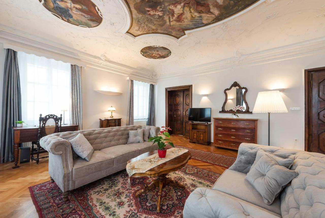 Codelli Deluxe Fresco City Centre App With Balcony Ljubljana Extérieur photo